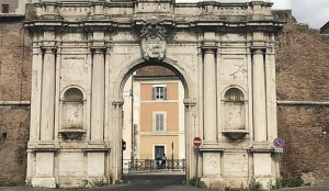 non chiudete quella porta